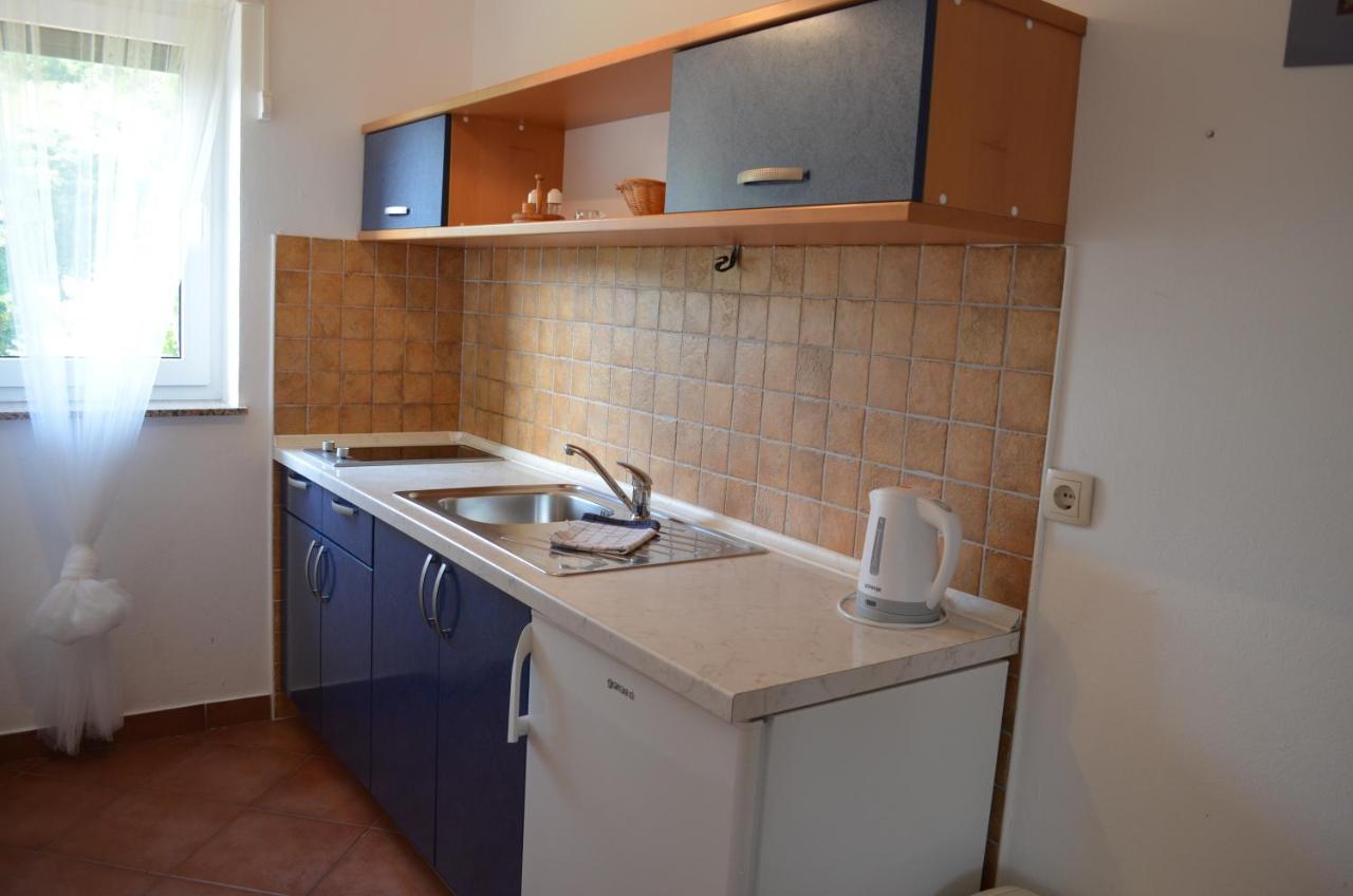 Apartments Leticia I バスカ エクステリア 写真