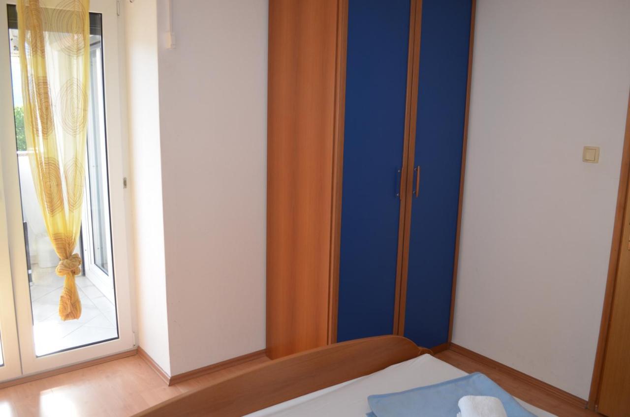 Apartments Leticia I バスカ エクステリア 写真
