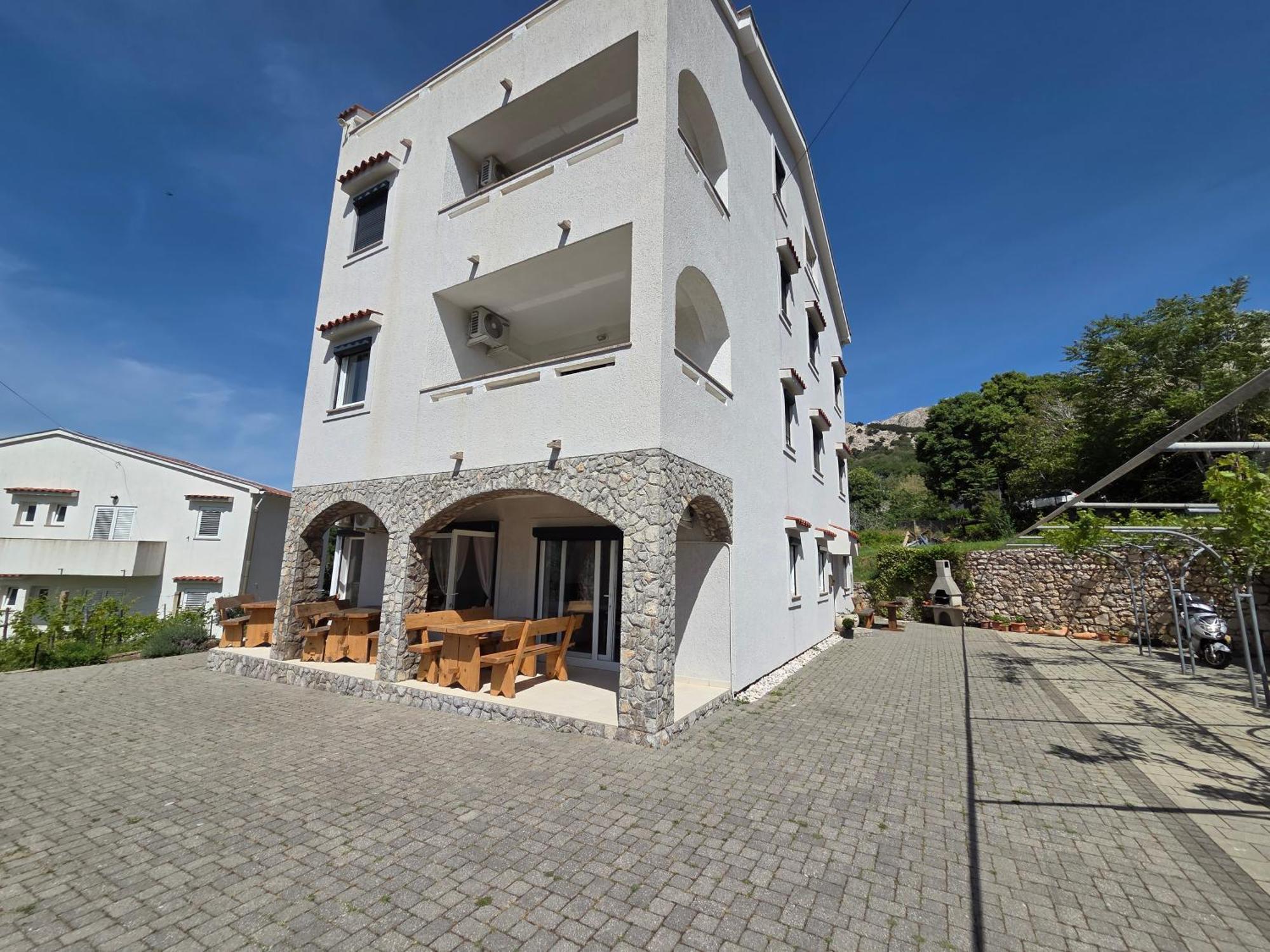 Apartments Leticia I バスカ エクステリア 写真